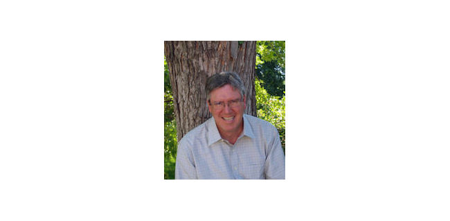 headshot: Dr. ElRay Roper