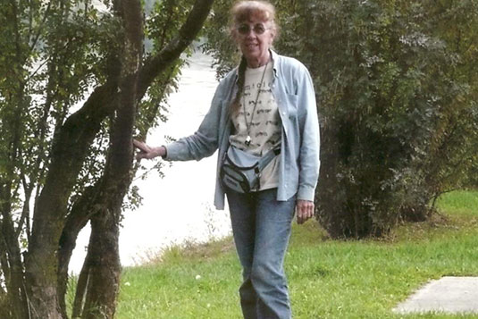 Dr. Laurel Hansen