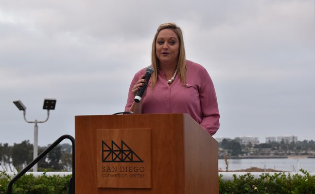 Shay Runion of Arrow Exterminators and chair of the PWIPM group, announced the recipients of the PWIPM Professional Empowerment Grant winners. PHOTO: DANIELLE PESTA