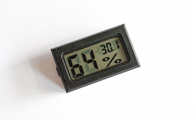Keep a digital thermometer installed in your equipment room that can be accessed remotely to track temperatures and know when your equipment may be in the danger zone. PHOTO: ALEKSANDR_KRAVTSOV / ISTOCK / GETTY IMAGES PLUS / GETTY IMAGES
