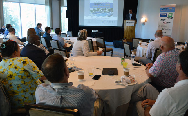 UPFDA President Pat Lynch, ACE, addresses attendees during the spring conference. PHOTO: PMP STAFF
