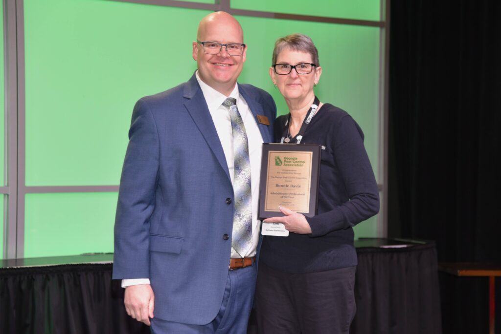 Bonnie Davis receives the Administrative Professional of the Year award.