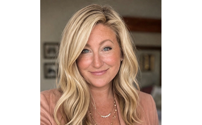 Jamie Young headshot